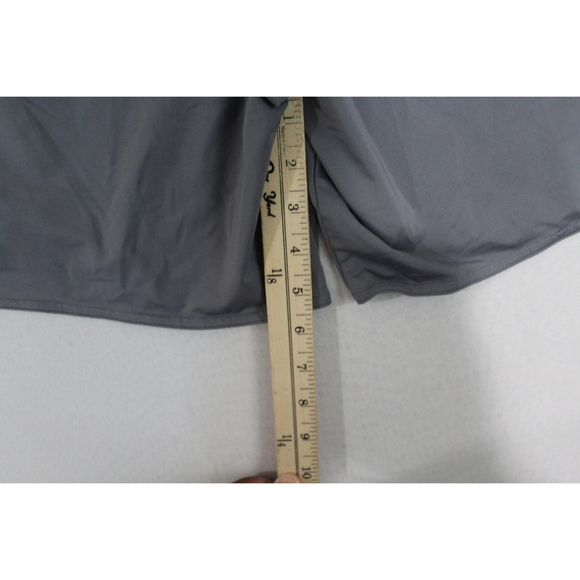 Under Armour Men Gray Active Shorts Running Size 34 - Picture 6 of 8